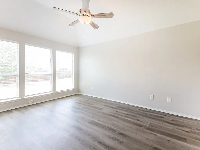 1705 Green Terrace Dr — Photo 10