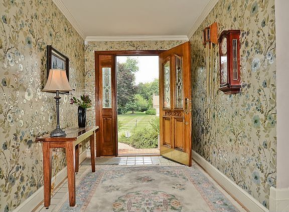 2nd image of 10871 Meadowland Dr