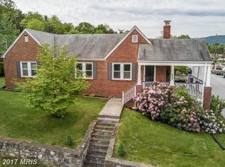 823 E 6th St, Front Royal, VA 22630