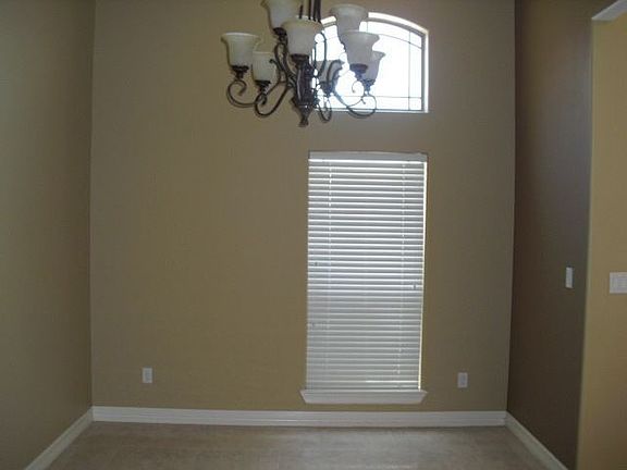 3rd image of 4600 Kiwi Ave