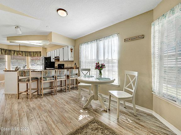 5th image of 1214 Cypress Bend Cir