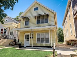 1322 W Windlake Ave, Milwaukee, WI 53215