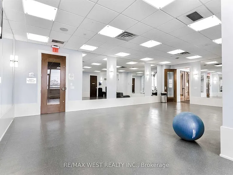 2200 Lake Shore Blvd W #4305 — Photo 31