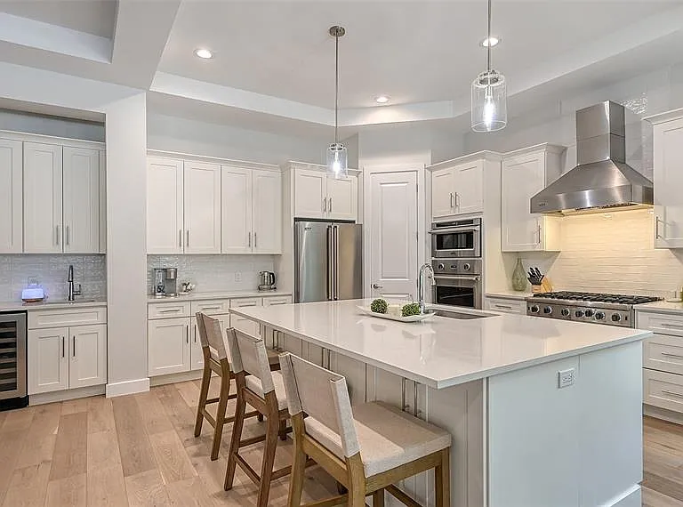 1537 Siesta Dr — Photo 26