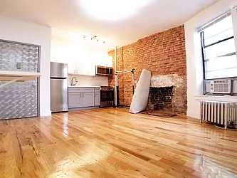 Rented by Rentall Group Inc