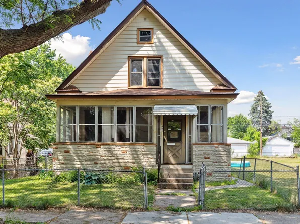 981 Conway St, Saint Paul, MN 55106