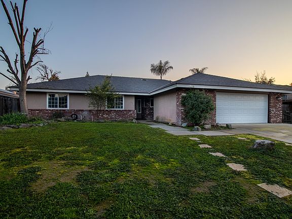 2nd image of 1455 W La Vida Lane