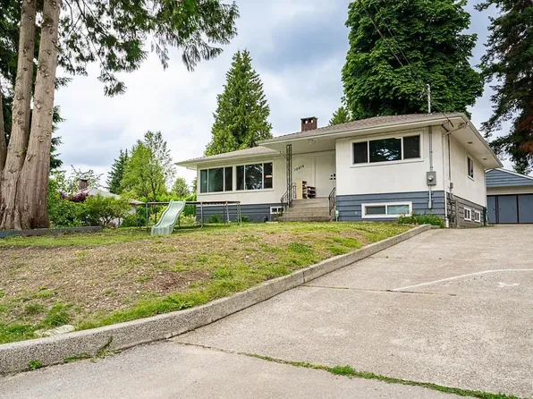 10875 143rd St, Surrey, BC V3R 3M1