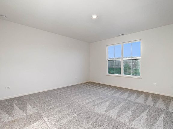 5th image of 14390 Clover Ave