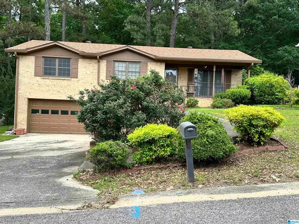 618 Basswood Dr, Adamsville, AL 35005