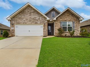 136 Fernhill Dr, Madison, AL 35757