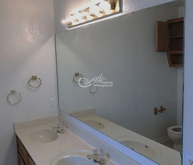 3807 Shellrock Dr — Photo 8