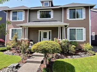 1207 Goldfinch Ave SW, Orting, WA 98360