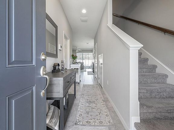 4th image of 7101 Summer Holly Pl