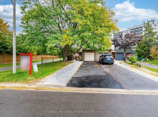 35 Scottsdale Ct, Brampton, ON L6W3R8