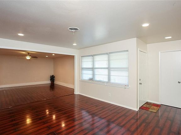 5th image of 11356 Dalron Dr