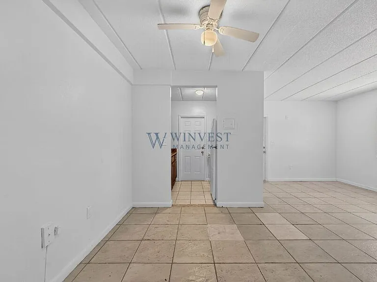 Presidential View Apartments — Photo 26