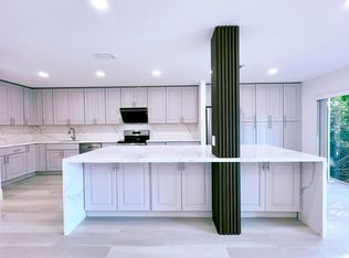 549 Racquet Club Rd #31, Fort Lauderdale, FL 33332