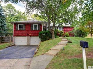 3 Hale Ct, Huntington, NY 11743