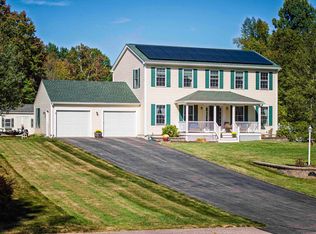 24 Conifer Cmns, Dover, NH 03820