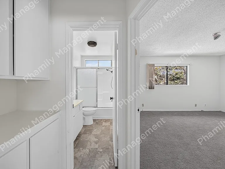 11575 Moorpark St #203 — Photo 3