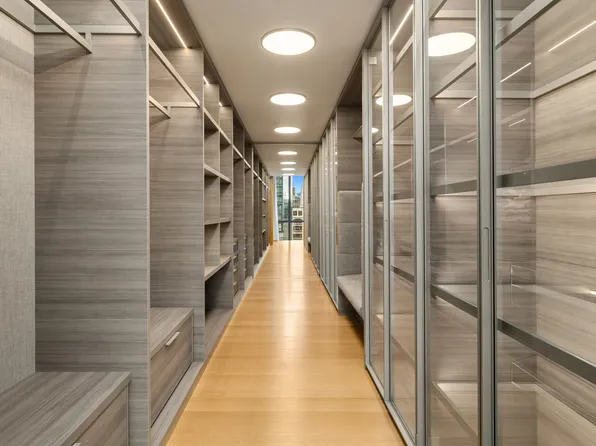 565 Broome Street image 18 of 22