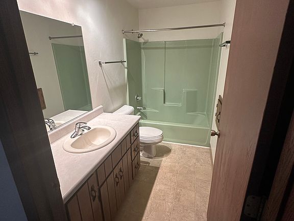 5th image of 2287 Country Ln #2287