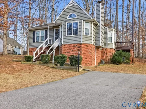 2731 Mistwood Forest Dr, Chester, VA 23831