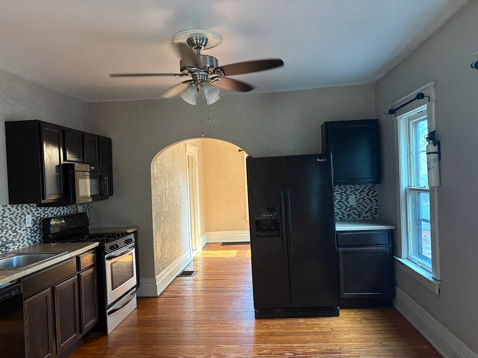 720 Pioneer St — Photo 4