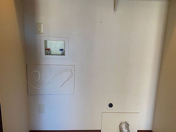 4th image of 1800 Muny Vista Ct #B