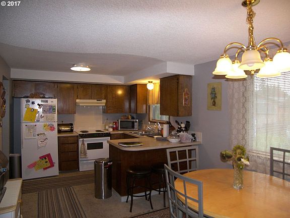 4th image of 6313 NE 100th Ave