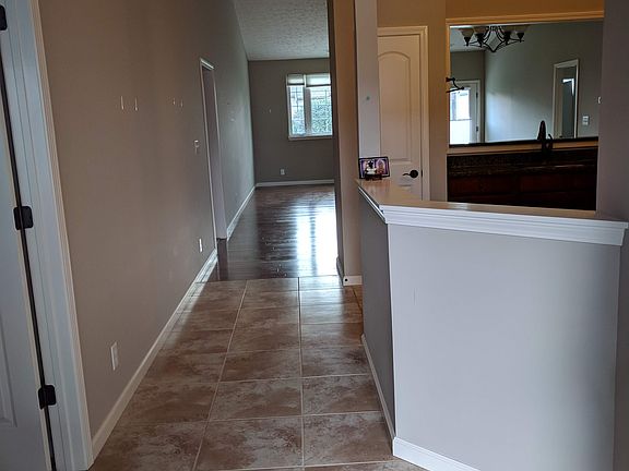 2nd image of 3629 Farnsworth Dr