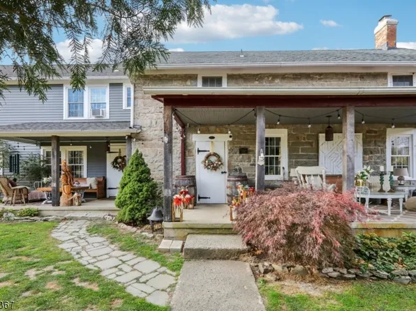 137 Frank Chandler Rd, Hampton Twp., NJ 07860