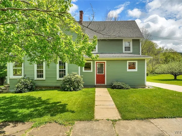 13 Prospect St, Cuba, NY 14727