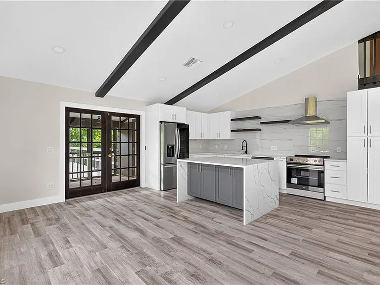 16970 Carolyn Ln — Photo 11