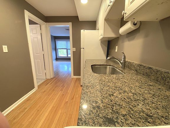 5th image of 345 E Park Ave #0