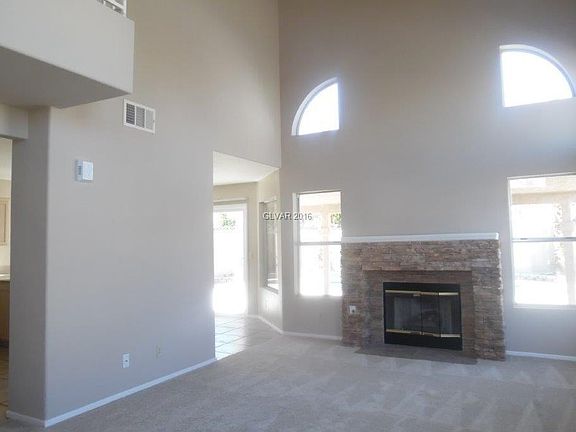 3rd image of 5944 Woodfield Dr