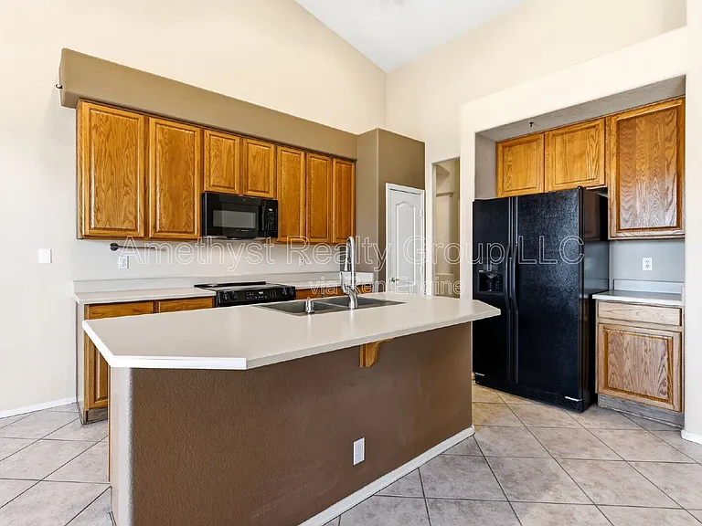 7017 W Greenbriar Dr — Photo 14