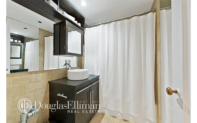 Sold by Douglas Elliman | media 20