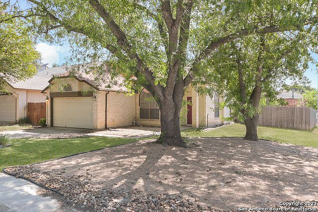 1st image of 13051 BEACON PARK DR