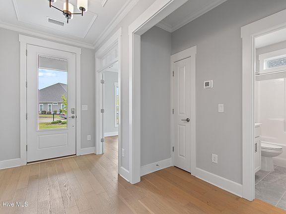 4th image of 3741 Canary Lane
