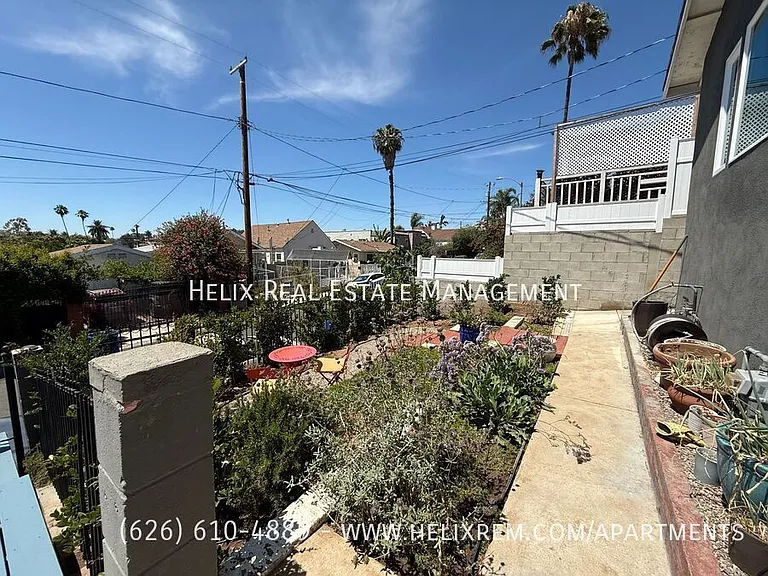 812 Merwin St — Photo 36