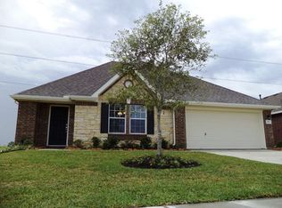 329 Lake Line Dr, Alvin, TX 77511