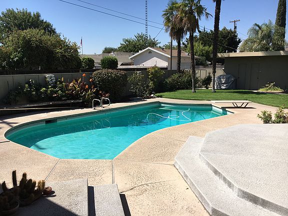 4th image of 2640 Canal Dr