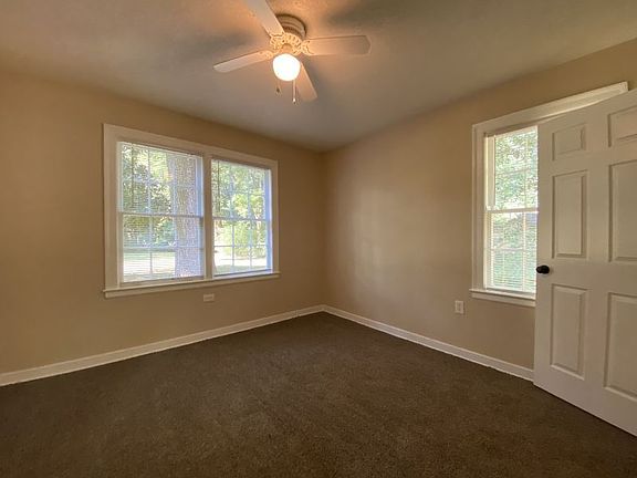 4th image of 885 Mosby Rd