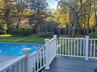 870 Noyack Rd, Southampton, NY 11968