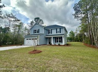 74 Mallard Bay Rd, Hampstead, NC 28443