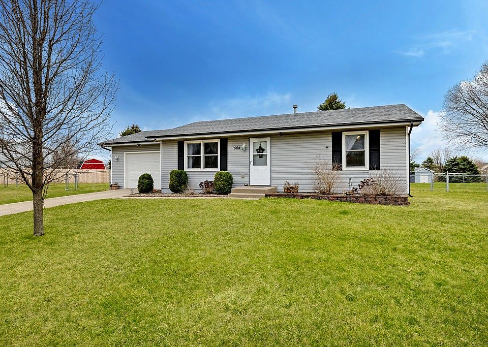 1st image of 504 10th Ct SE