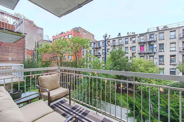 Rented by Keller Williams NYC | media 16