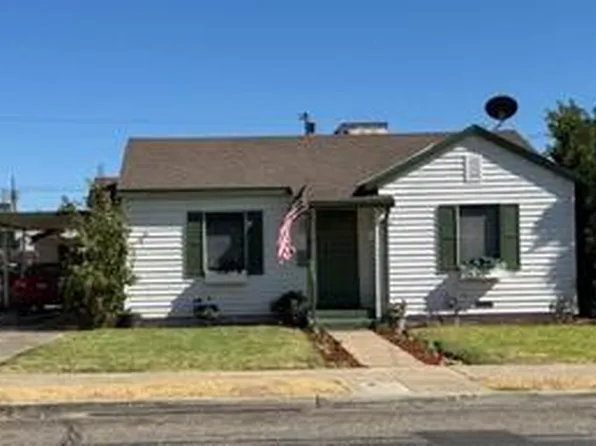 315 W J St, Oakdale, CA 95361